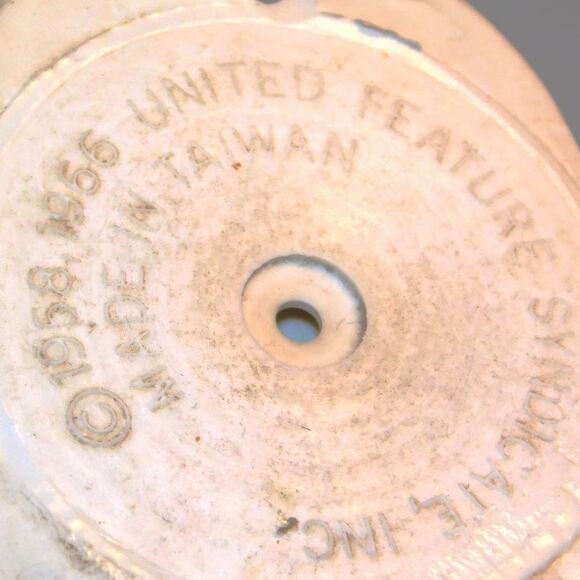 5.5" 60s Vintage Rubber Sheriff Snoopy 1958-1966 United Feature Syndicate Inc. - Picture 6 of 6